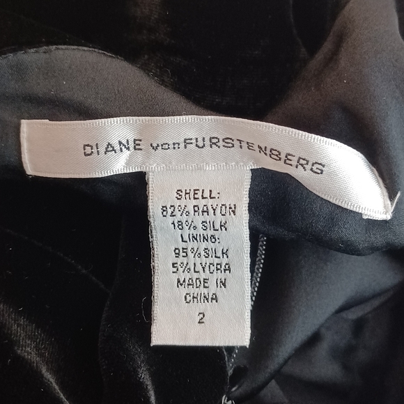 Diane Von Futstenberg Velvet Off The Shoulder Dark Academia 90’s Mini Dress - Picture 11 of 11